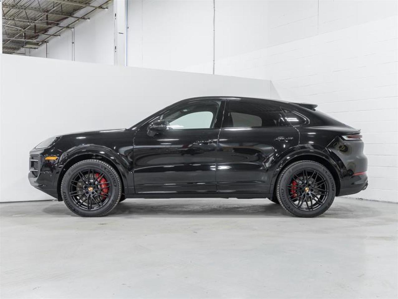 2026 Porsche Cayenne  Photo3