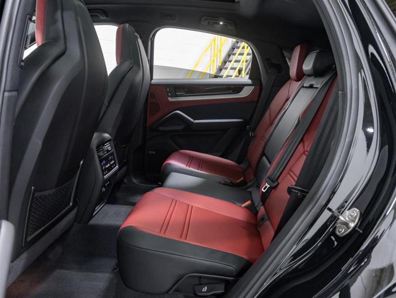 2026 Porsche Cayenne  Photo