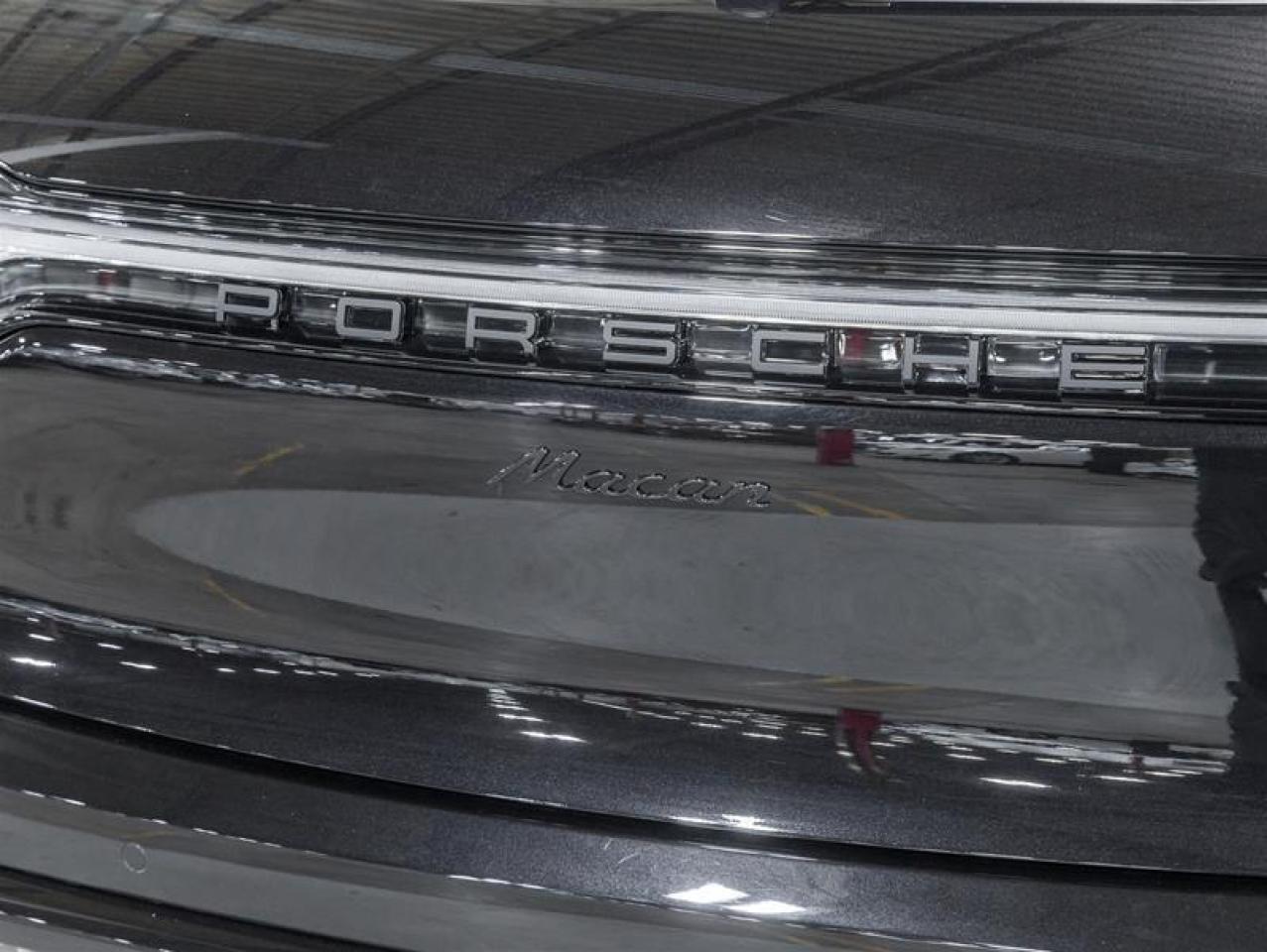 2026 Porsche Macan  Photo