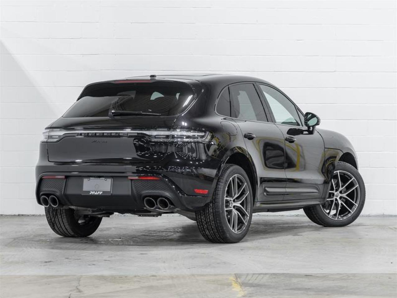 2026 Porsche Macan  Photo