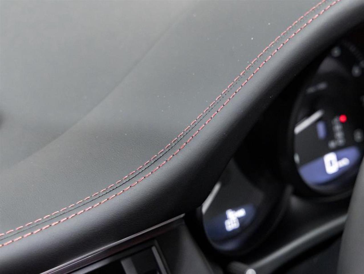 2026 Porsche Macan  Photo