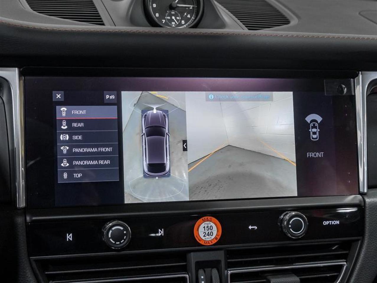 2026 Porsche Macan  Photo