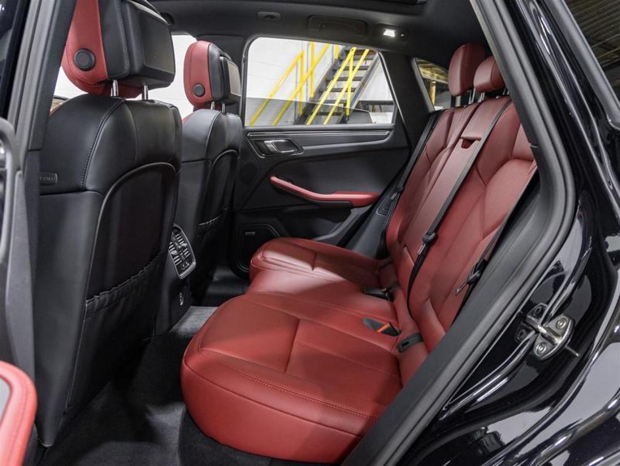 2026 Porsche Macan  Photo