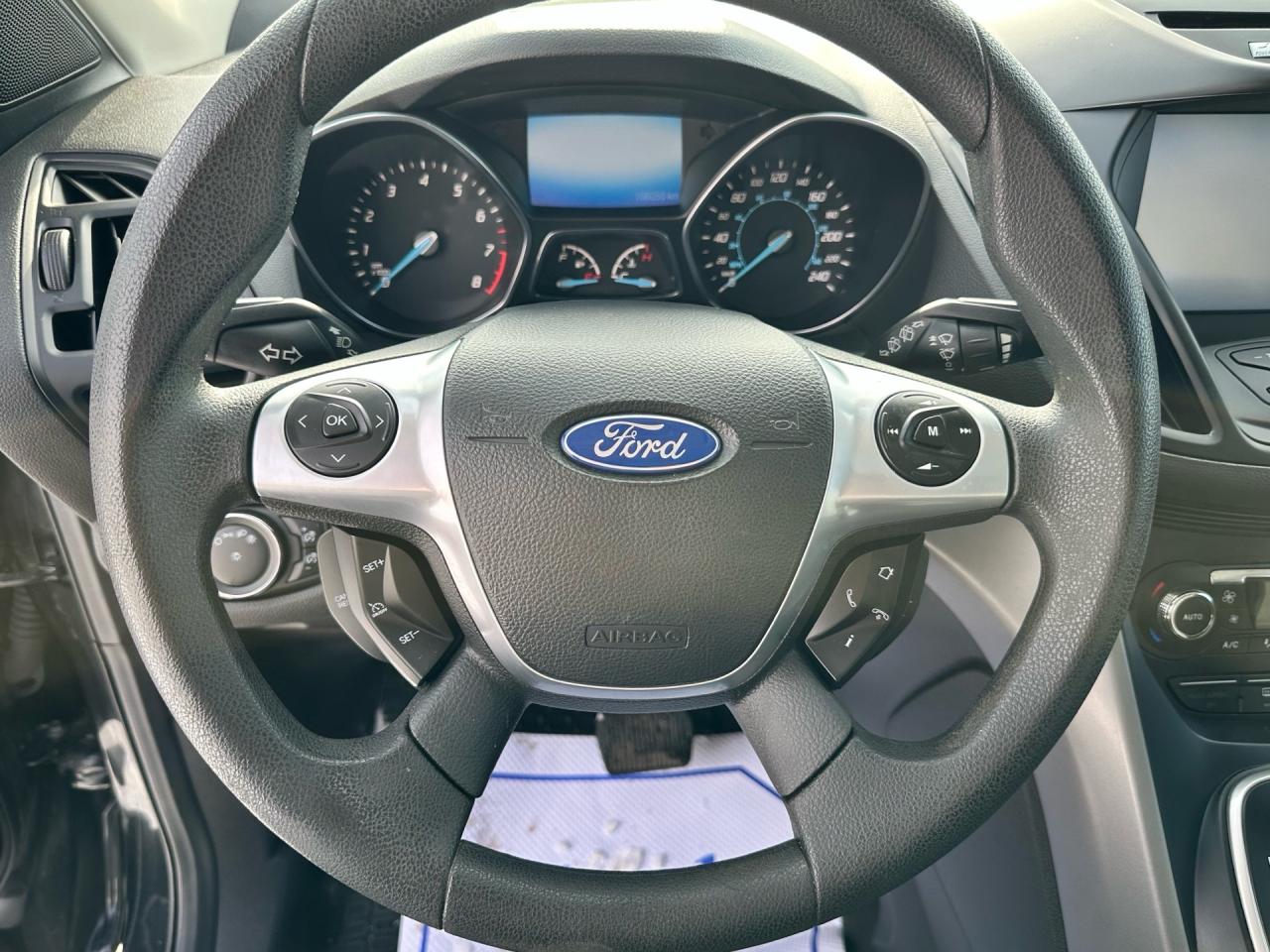 2014 Ford Escape SE ~ LOW KM ~ CERTIFIED ~ WINTER TIRES Photo