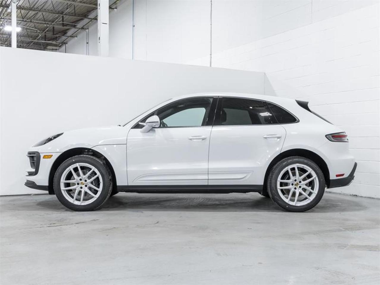 2026 Porsche Macan  Photo