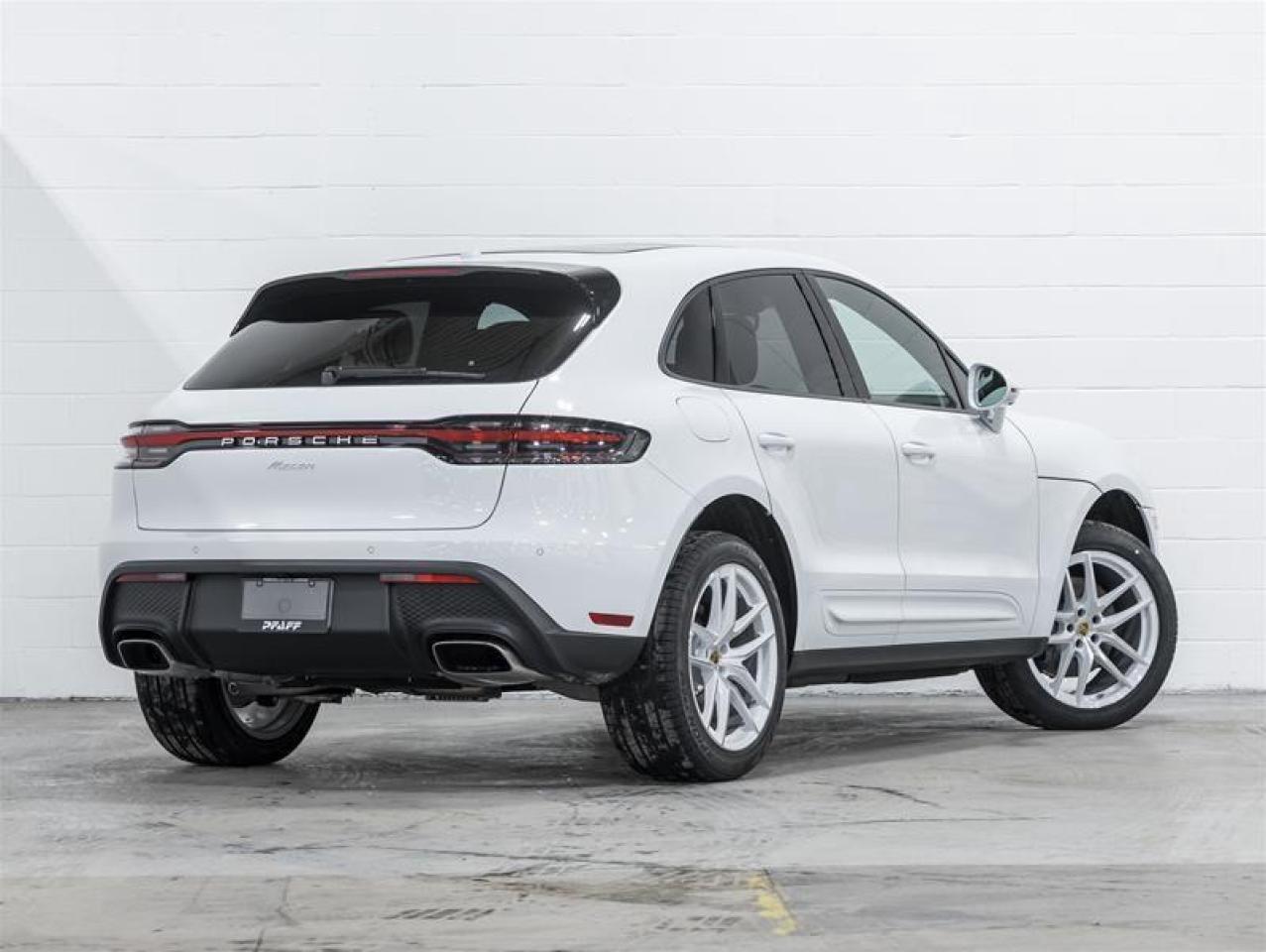 2026 Porsche Macan  Photo