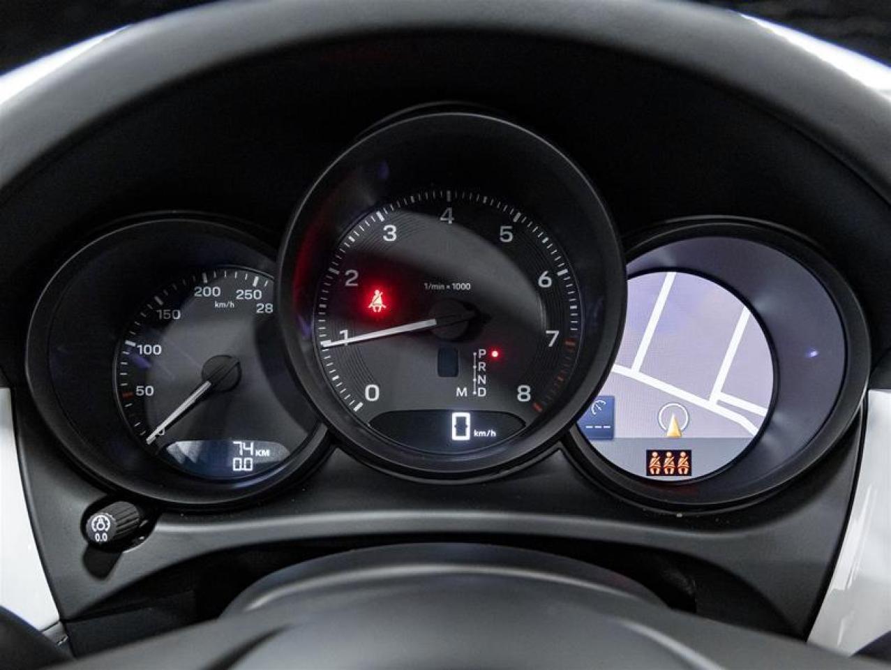 2026 Porsche Macan  Photo