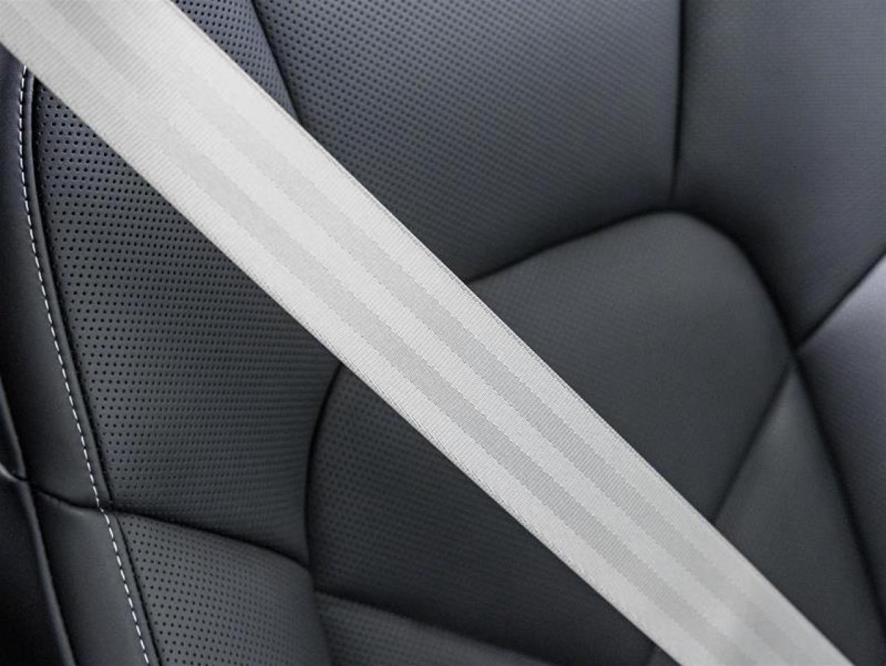 2026 Porsche Macan  Photo