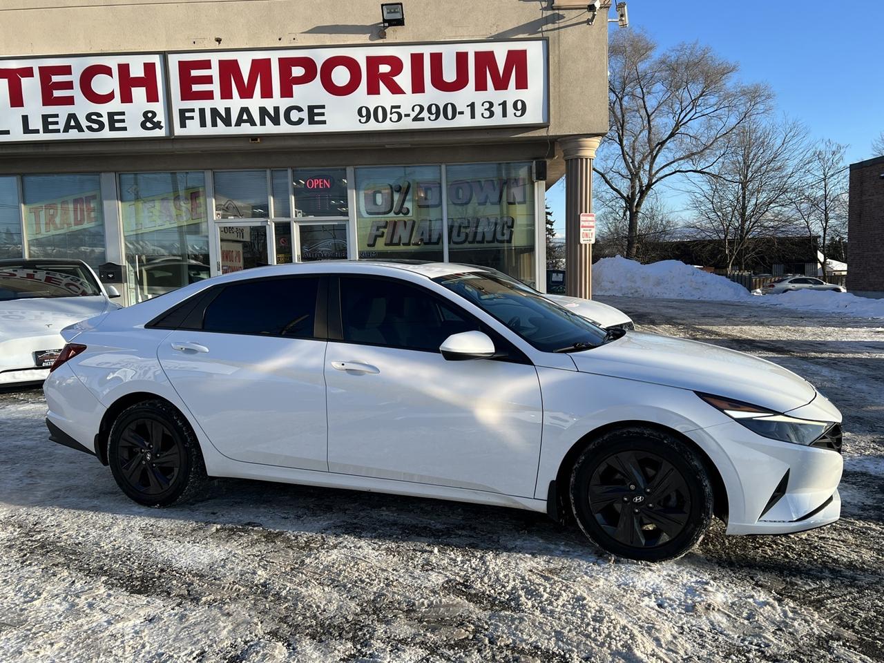2022 Hyundai Elantra Preferred Sun w/ Tech   Htd Steering   Lane Assist Photo