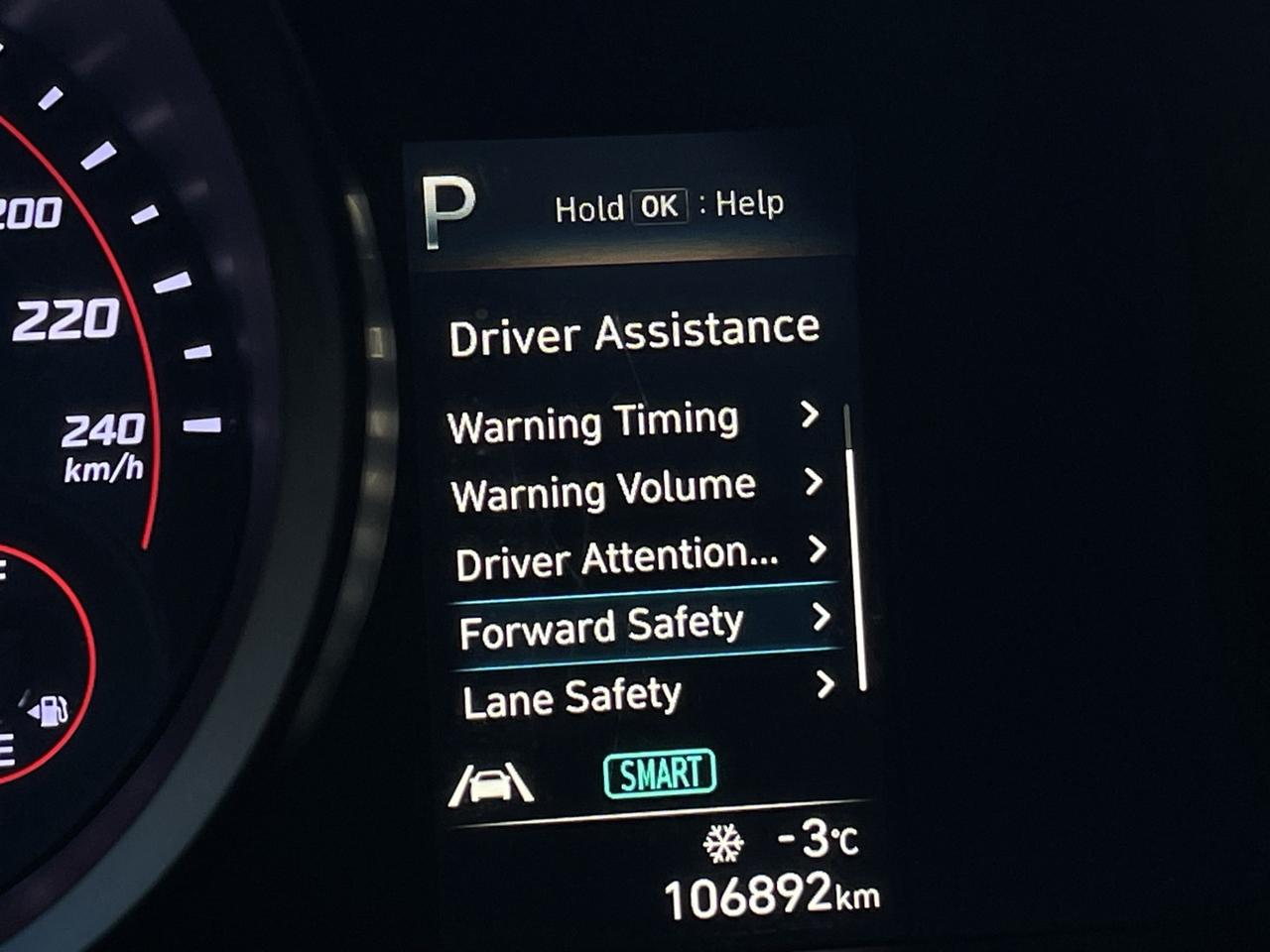 2022 Hyundai Elantra Preferred Sun w/ Tech   Htd Steering   Lane Assist Photo