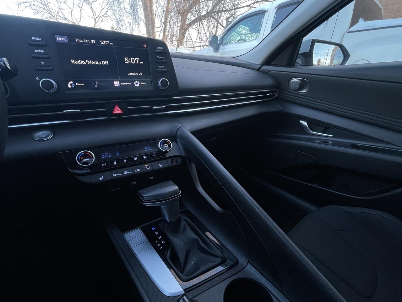 2022 Hyundai Elantra Preferred Sun w/ Tech   Htd Steering   Lane Assist Photo