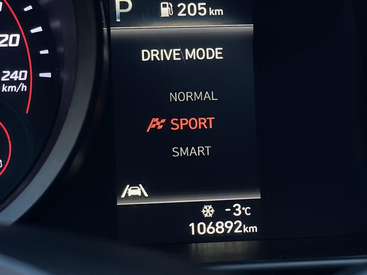 2022 Hyundai Elantra Preferred Sun w/ Tech   Htd Steering   Lane Assist Photo