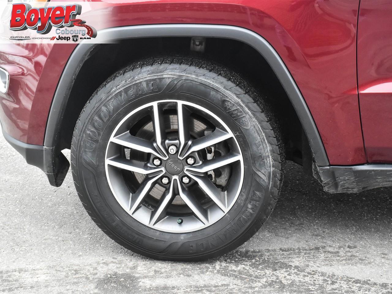 2021 Jeep Grand Cherokee Laredo Photo