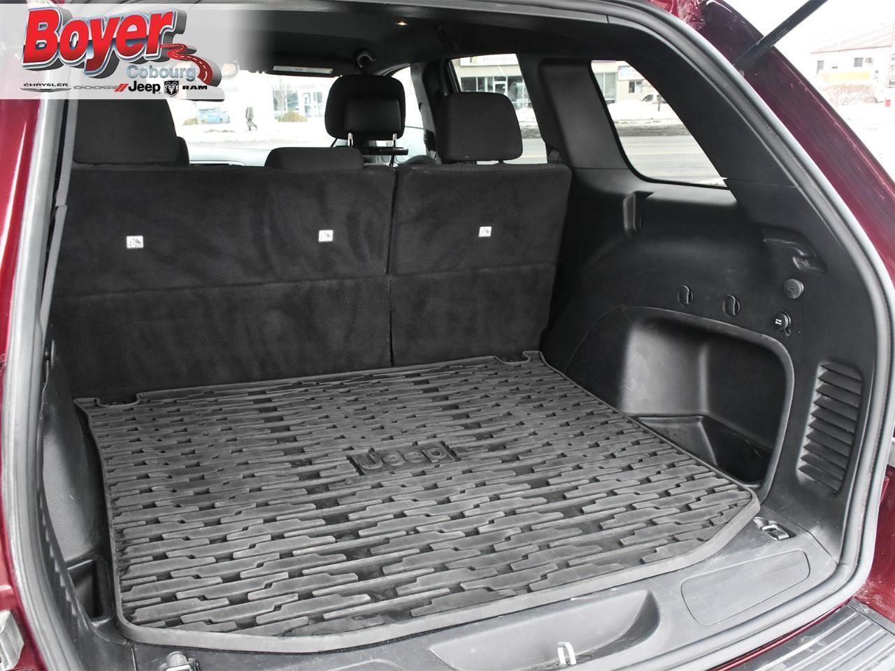 2021 Jeep Grand Cherokee Laredo Photo