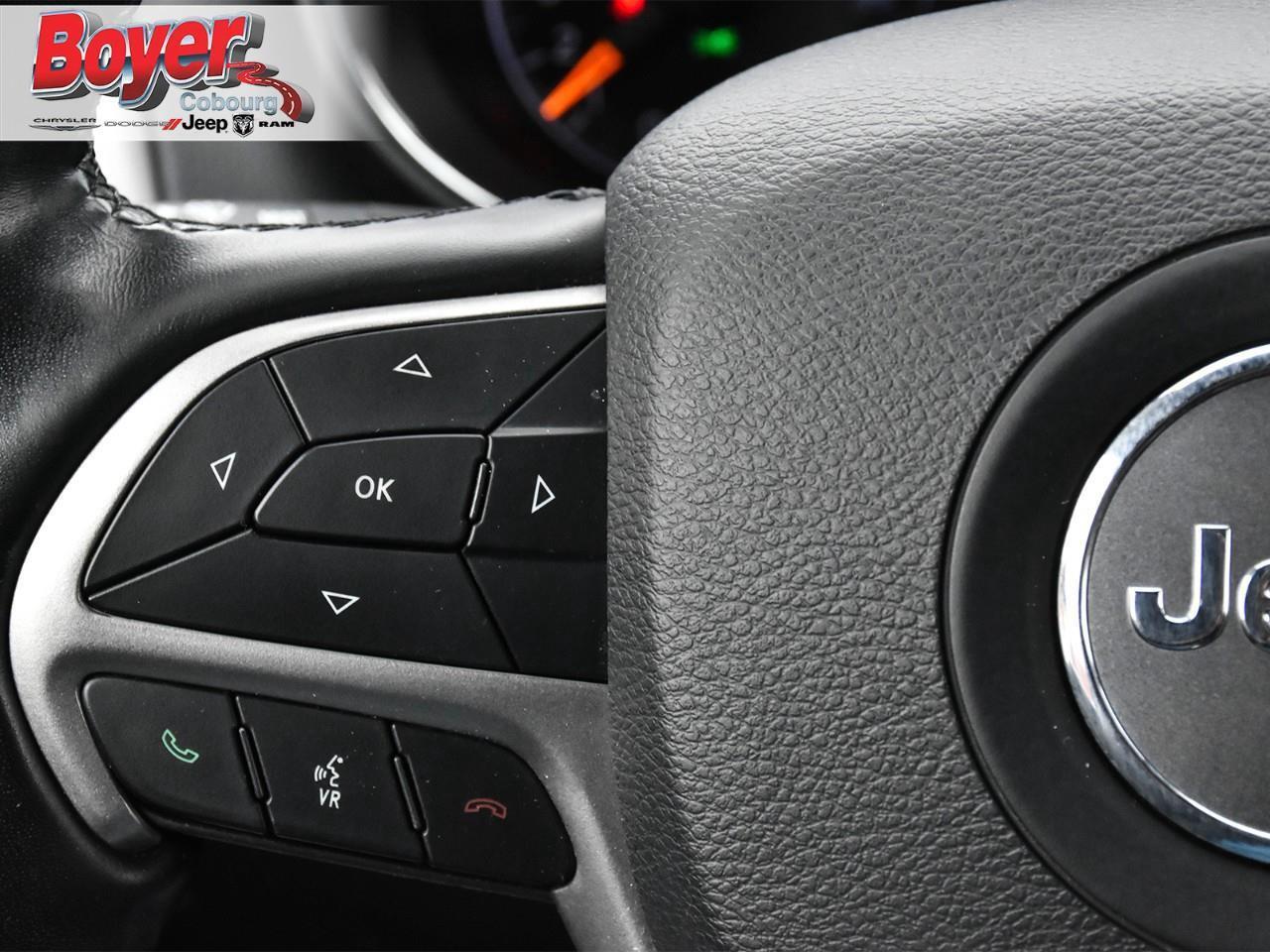 2021 Jeep Grand Cherokee Laredo Photo