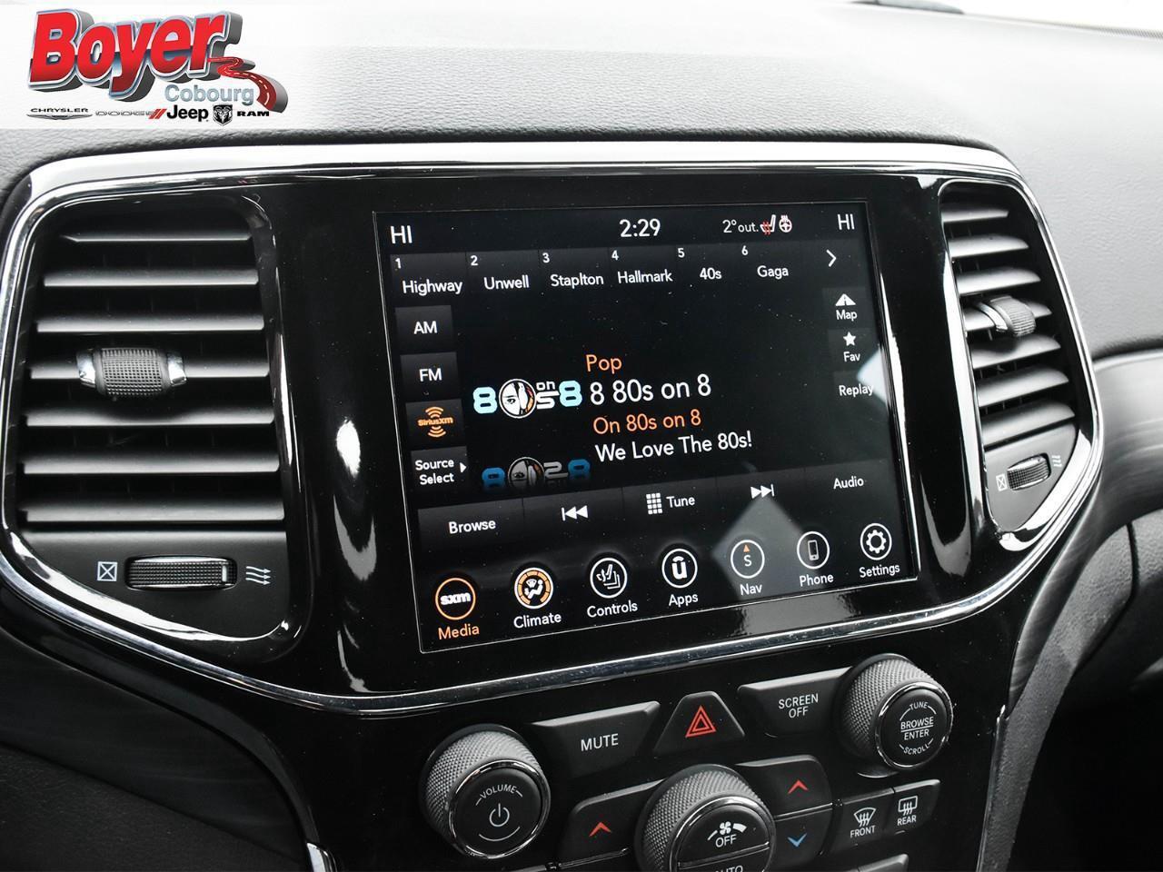 2021 Jeep Grand Cherokee Laredo Photo