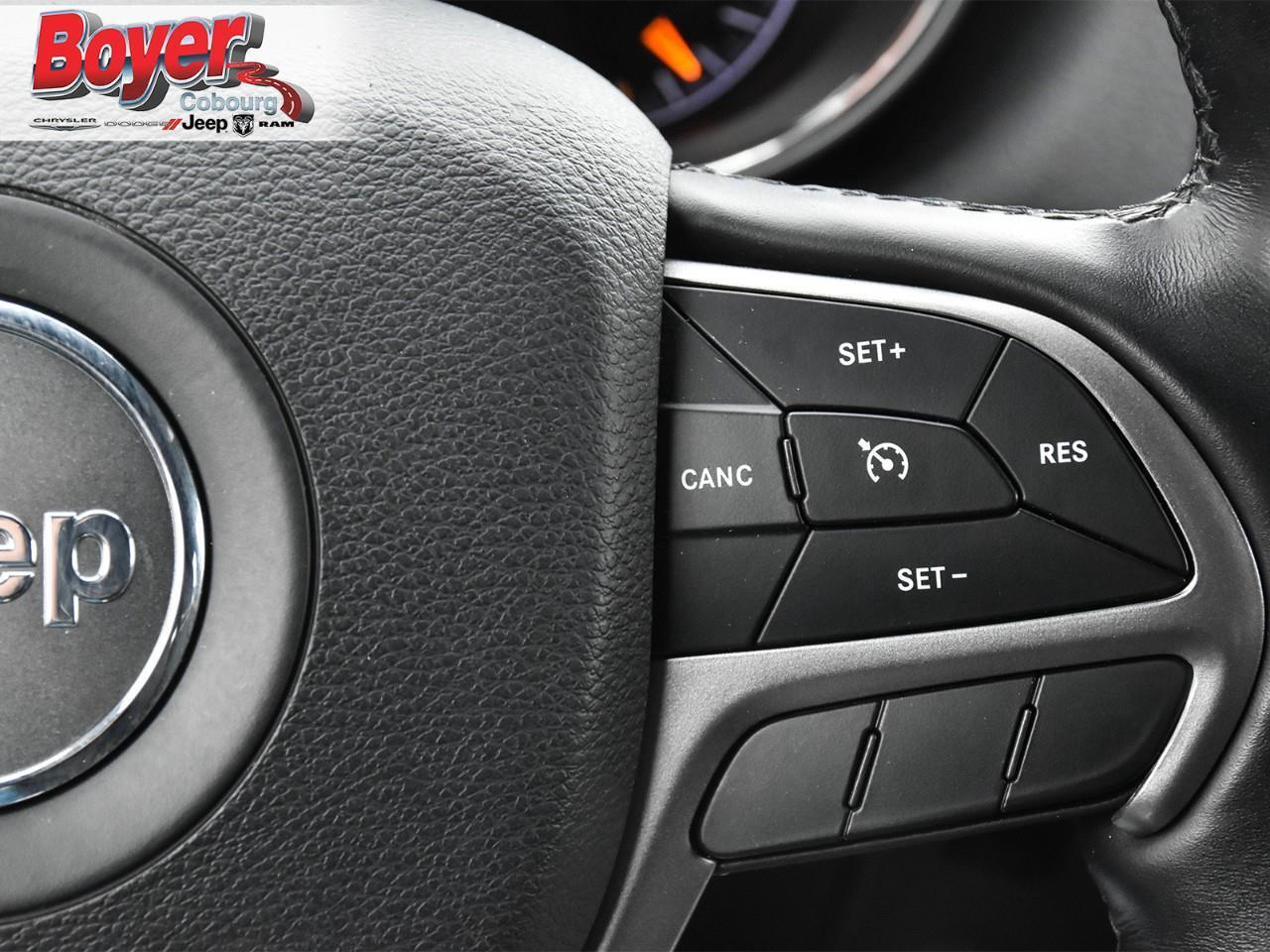 2021 Jeep Grand Cherokee Laredo Photo