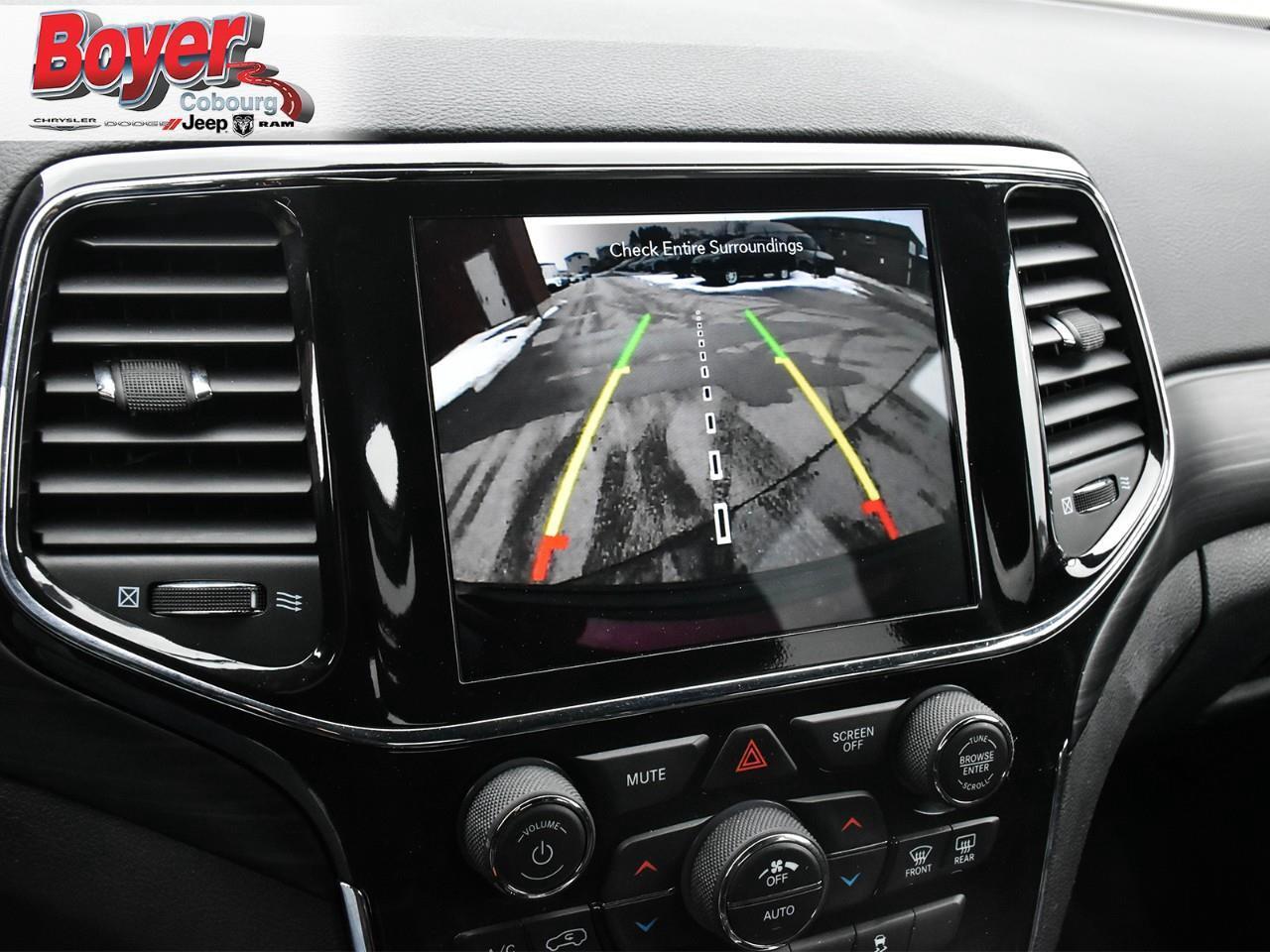 2021 Jeep Grand Cherokee Laredo Photo