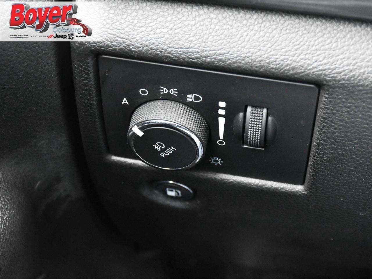 2021 Jeep Grand Cherokee Laredo Photo