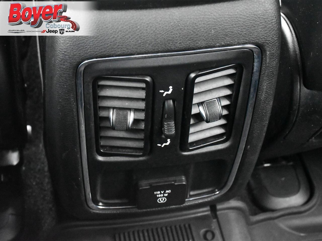 2021 Jeep Grand Cherokee Laredo Photo