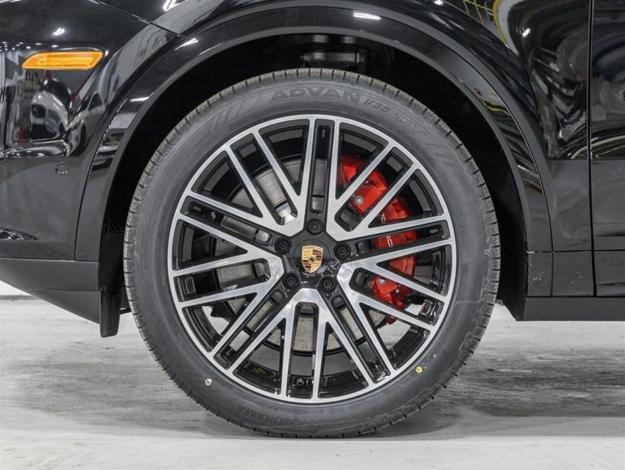 2026 Porsche Cayenne  Photo4