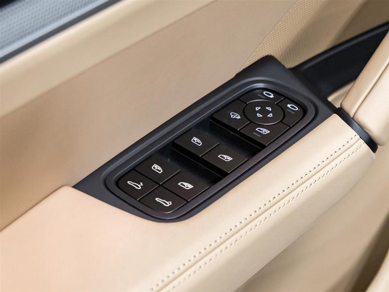 2026 Porsche Cayenne  Photo