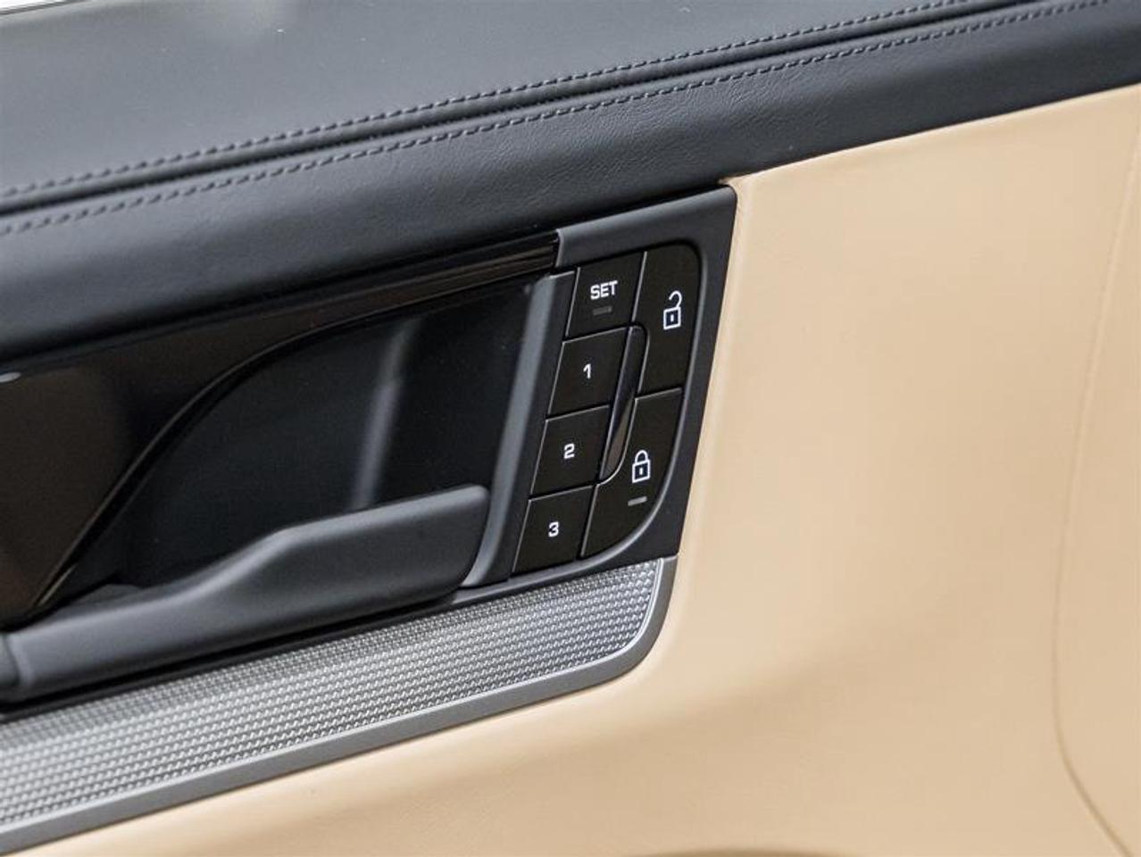 2026 Porsche Cayenne  Photo
