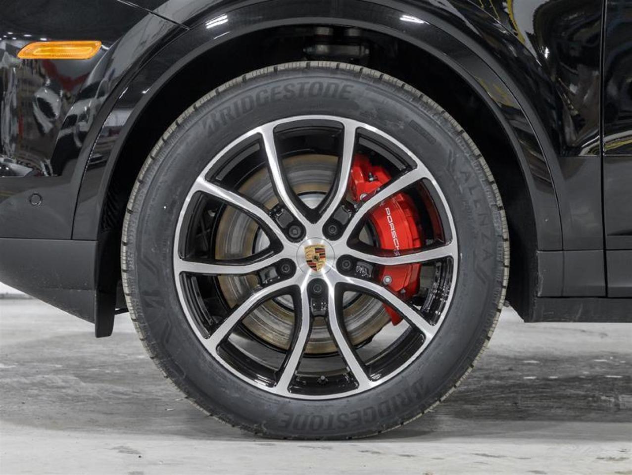 2026 Porsche Cayenne  Photo4