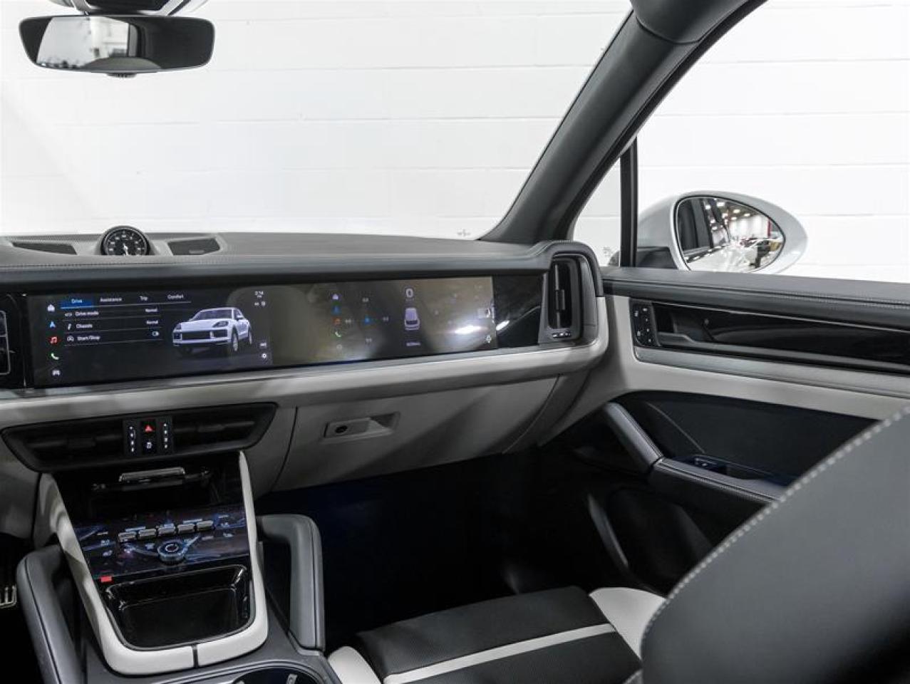 2026 Porsche Cayenne  Photo