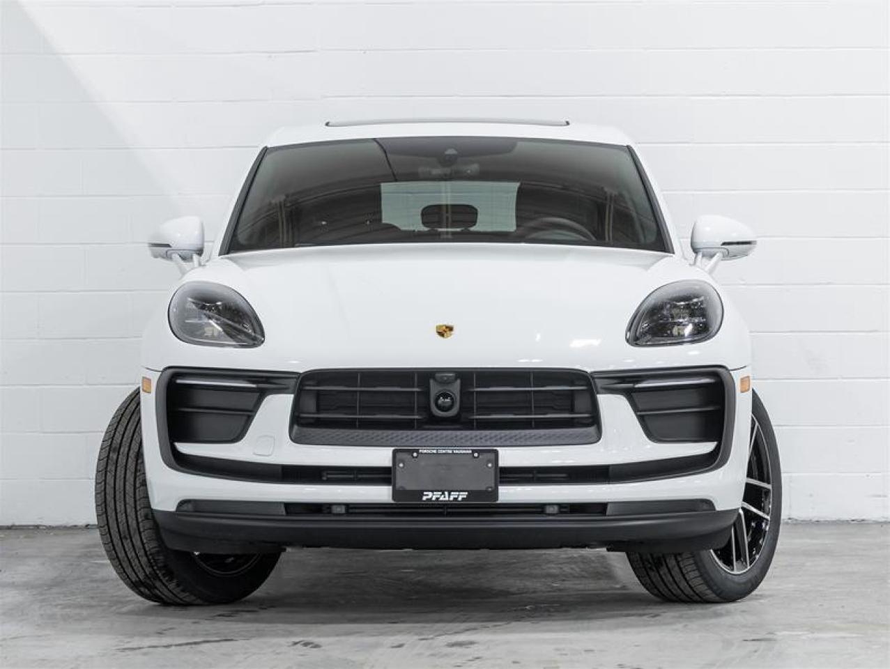 2026 Porsche Macan  Photo