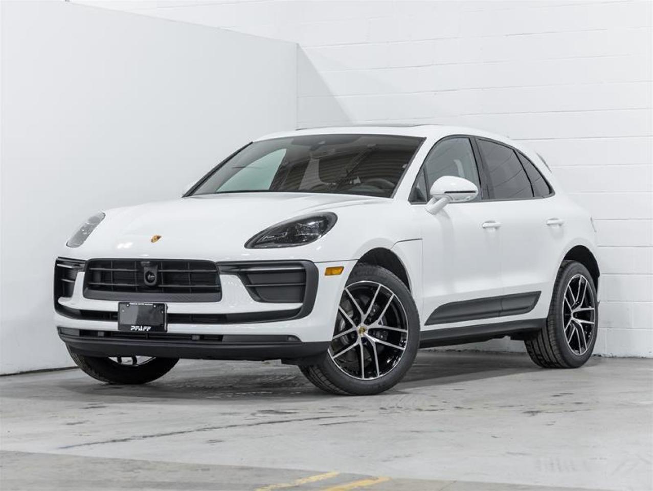 2026 Porsche Macan  Photo