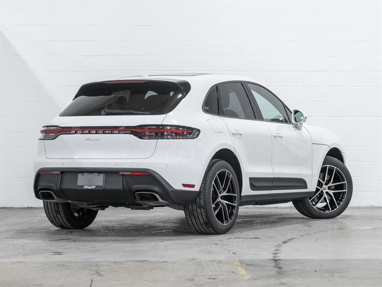 2026 Porsche Macan  Photo