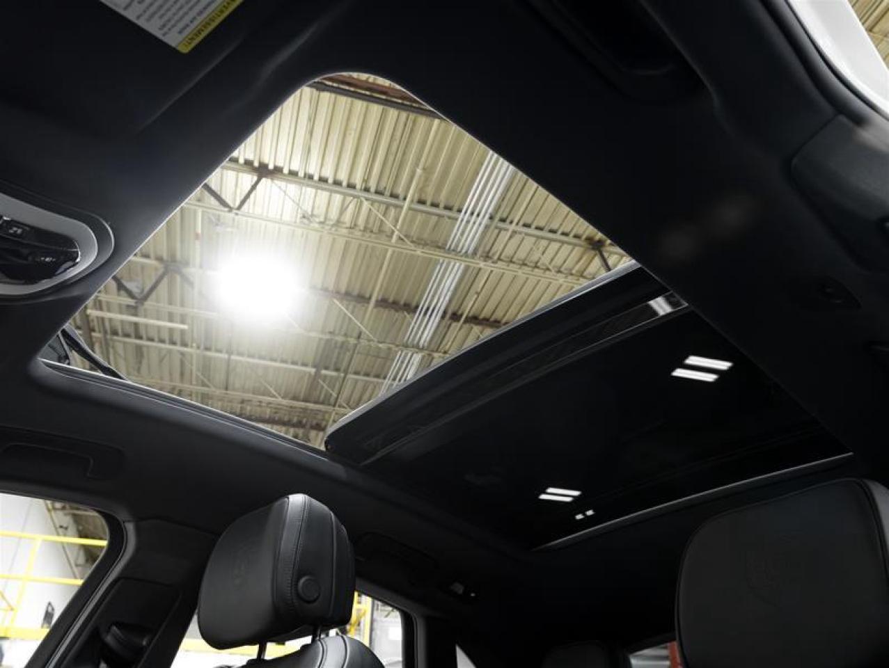 2026 Porsche Macan  Photo