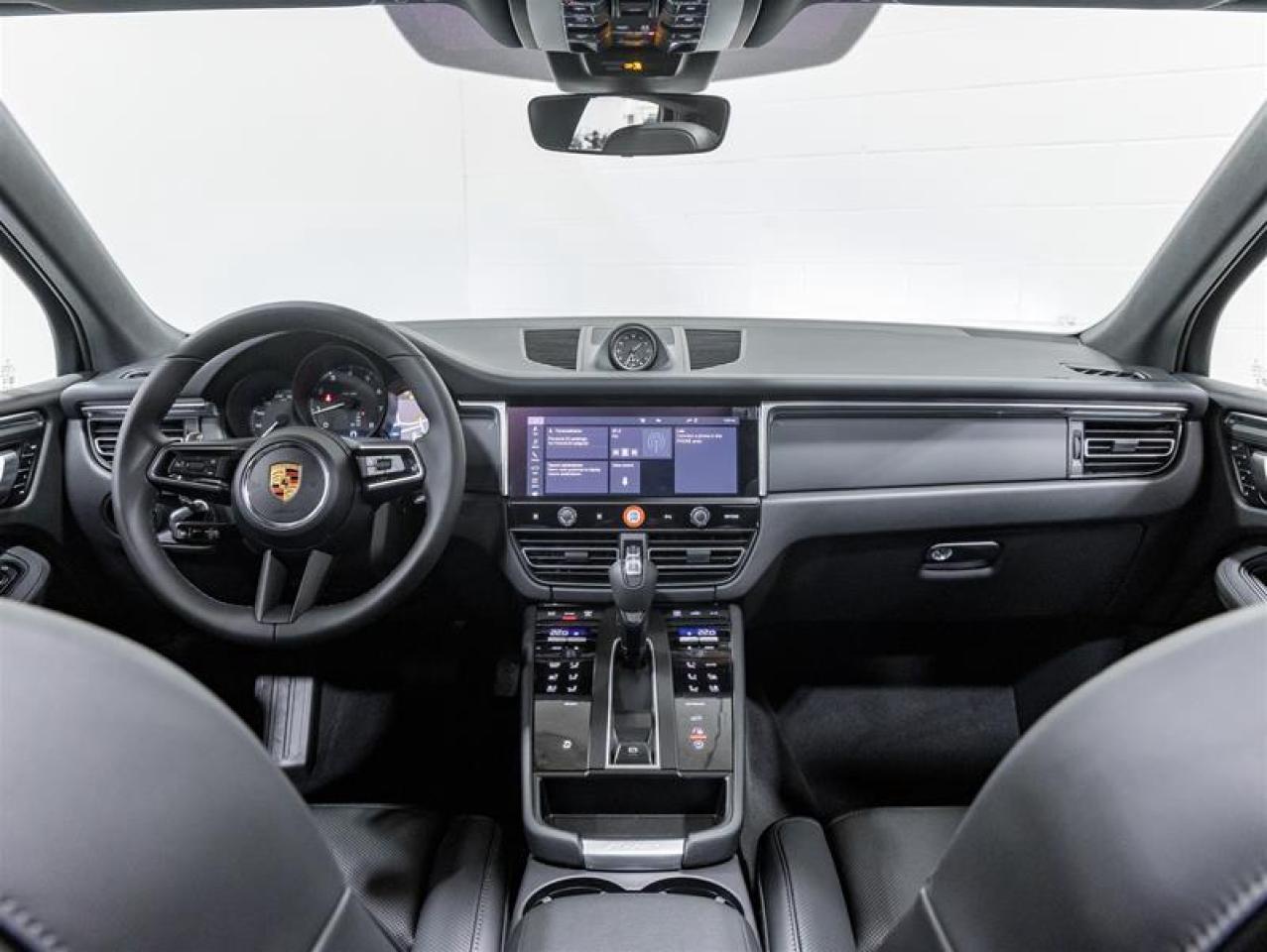 2026 Porsche Macan  Photo