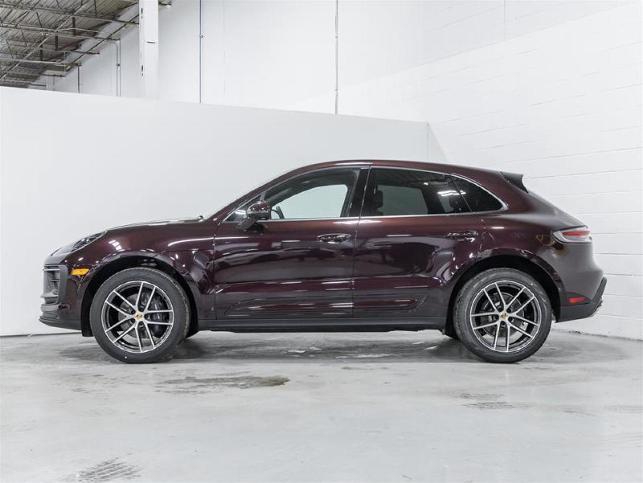 2026 Porsche Macan  Photo