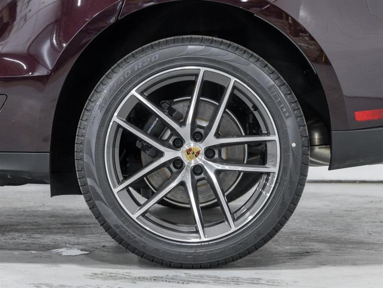 2026 Porsche Macan  Photo