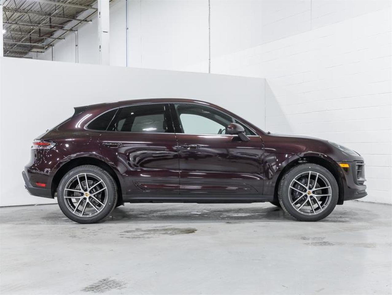 2026 Porsche Macan  Photo
