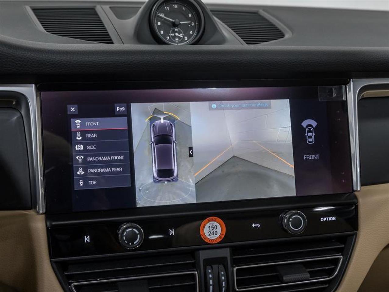 2026 Porsche Macan  Photo