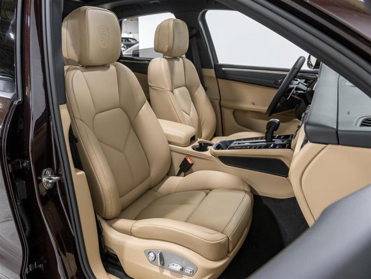 2026 Porsche Macan  Photo