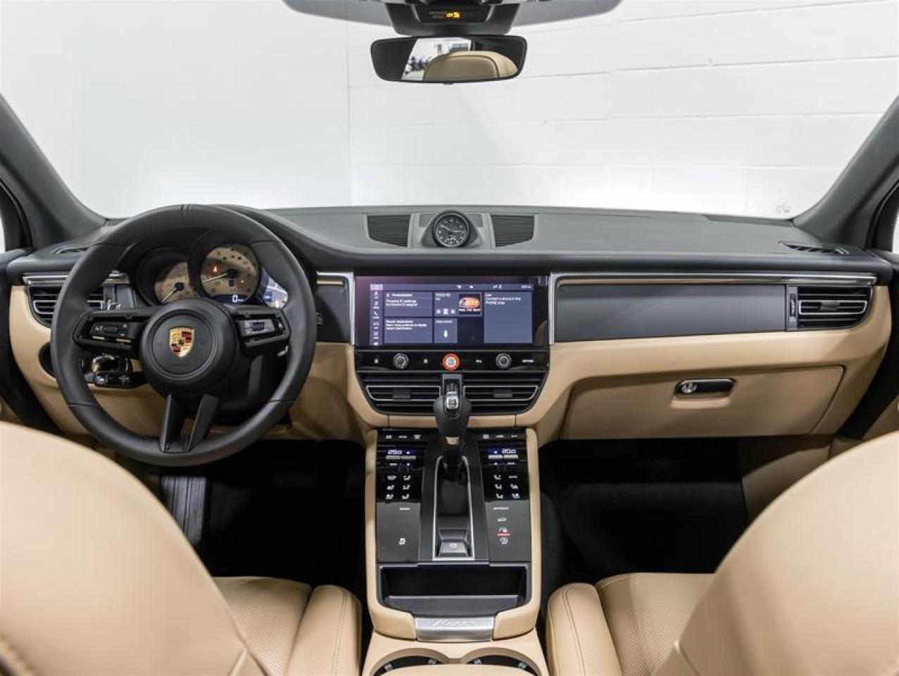 2026 Porsche Macan  Photo