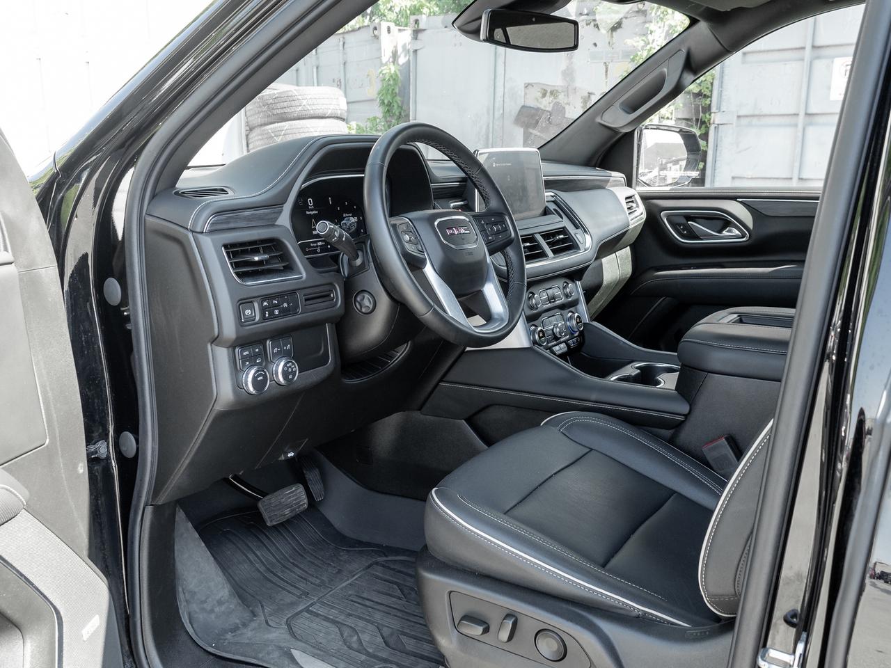 2023 GMC Yukon XL SLT Lux   Bose   360 Cam   Adap Cruise   8 passeng Photo