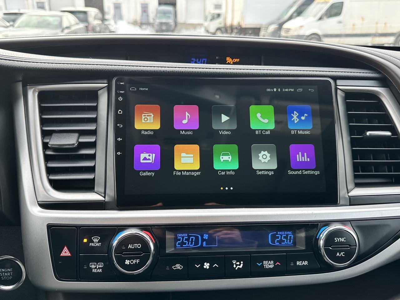 2017 Toyota Highlander XLE ~ CARPLAY ~ NO ACCIDENTS ~ CERTIFIED Photo