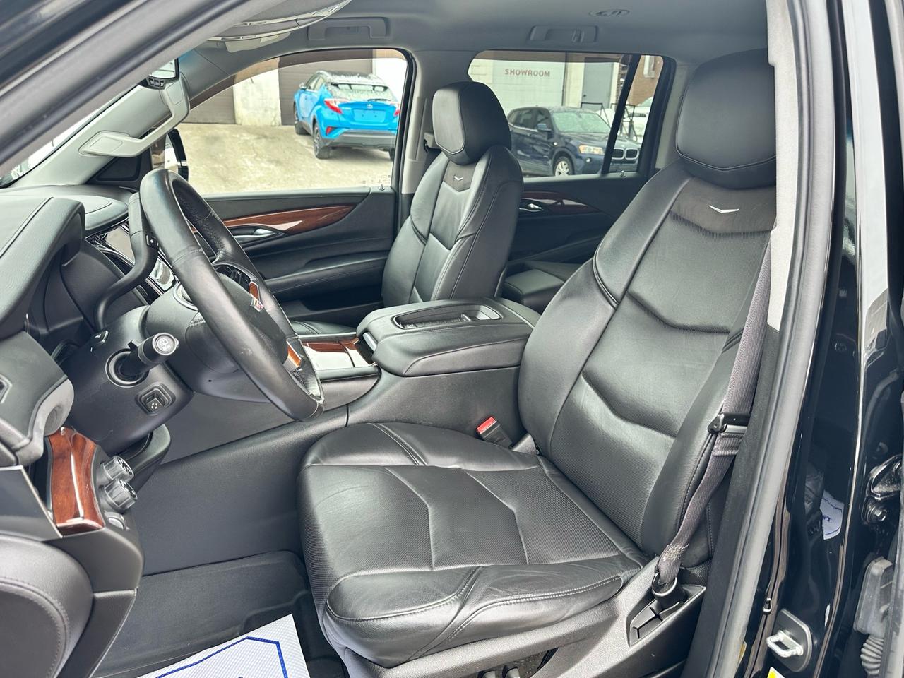 2016 Cadillac Escalade ESV 8 PASSENGER ~ 360 CAMERA ~ NO ACCIDENTS Photo4