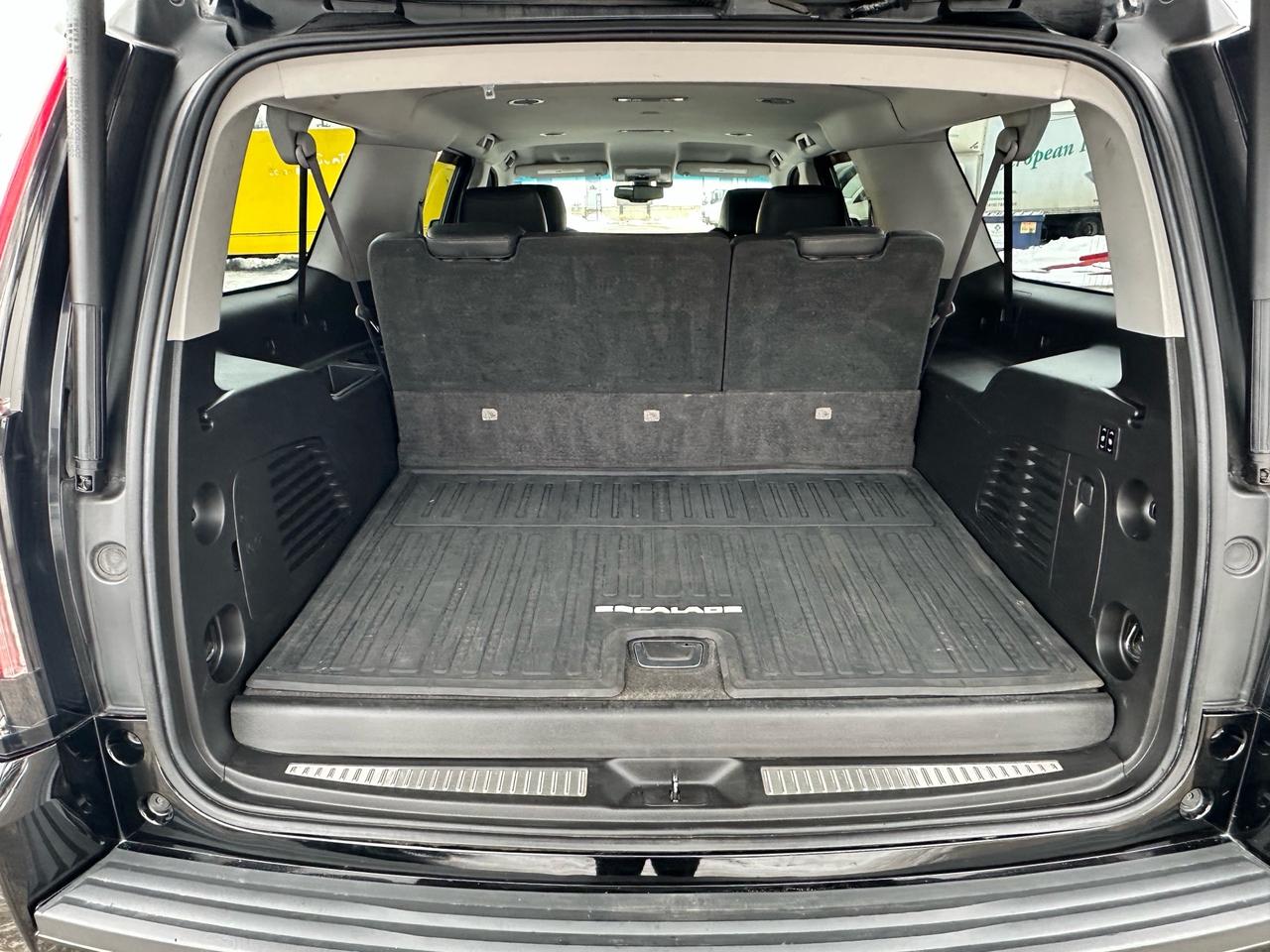 2016 Cadillac Escalade ESV 8 PASSENGER ~ 360 CAMERA ~ NO ACCIDENTS Photo