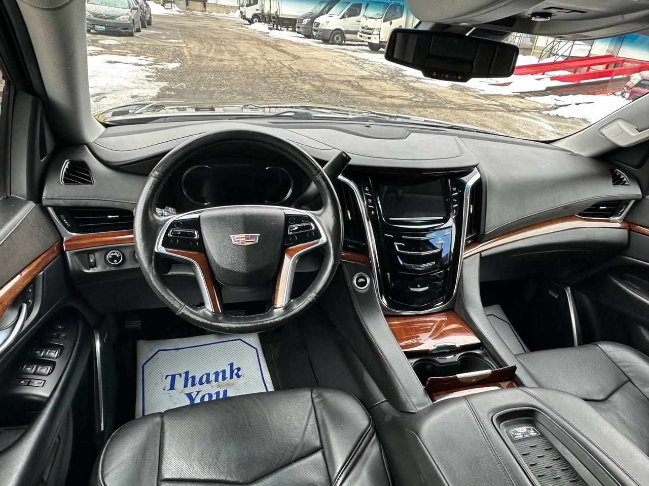 2016 Cadillac Escalade 8 PASSENGER ~ 360 CAMERA ~ NO ACCIDENTS Photo