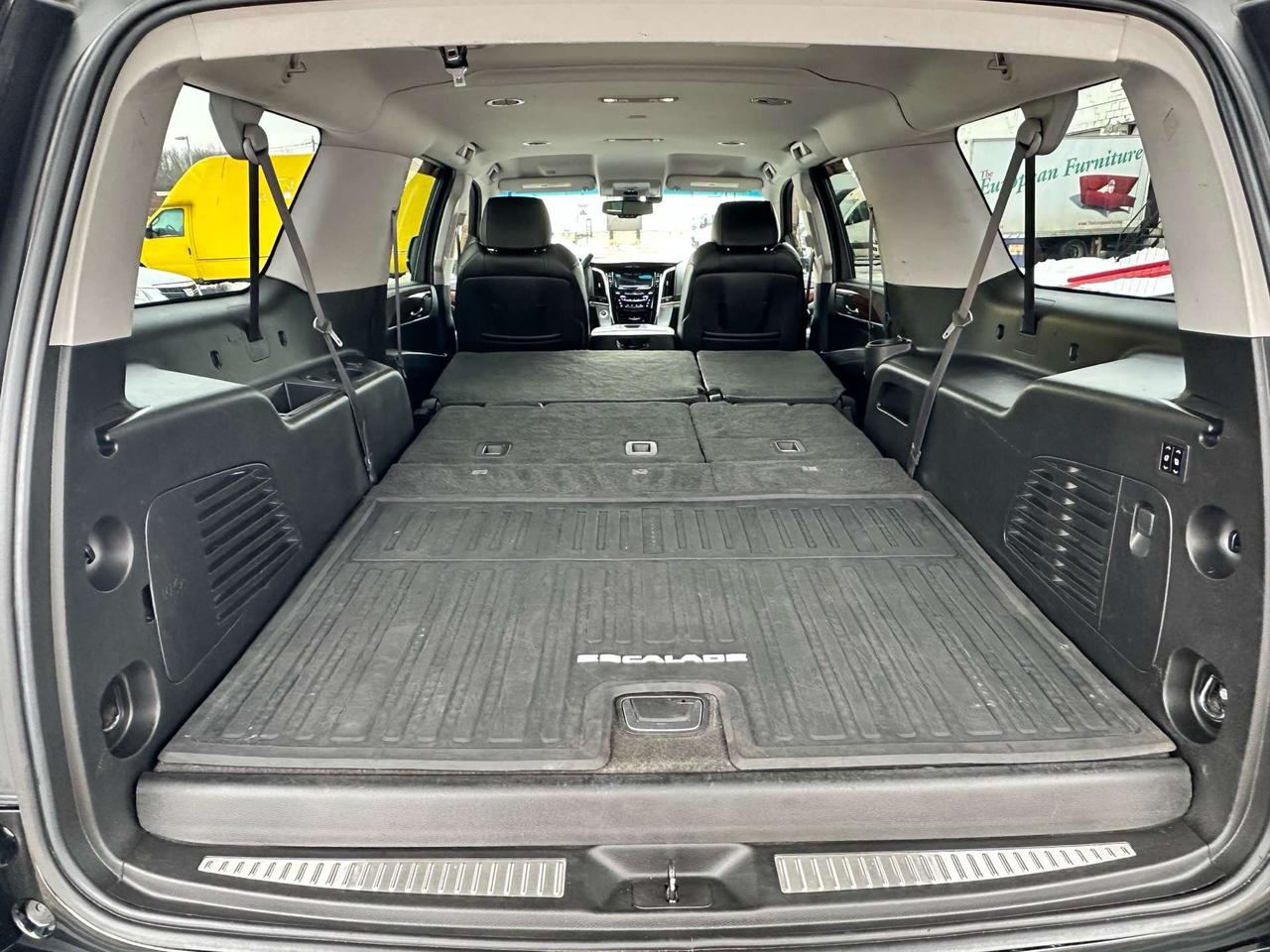 2016 Cadillac Escalade 8 PASSENGER ~ 360 CAMERA ~ NO ACCIDENTS Photo