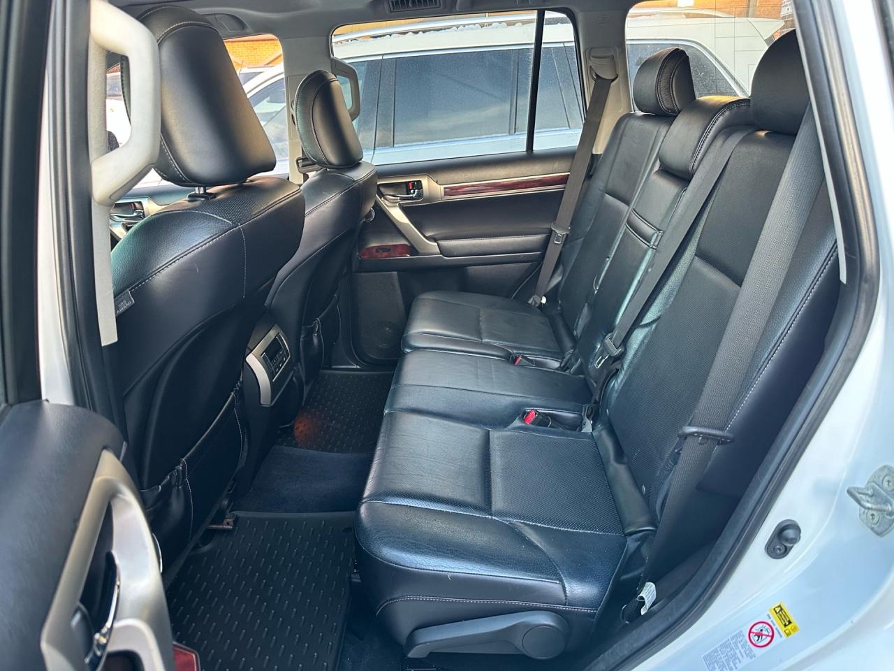 2011 Lexus GX 4WD ~ NAV ~ REAR CAM ~ CERFITIED Photo