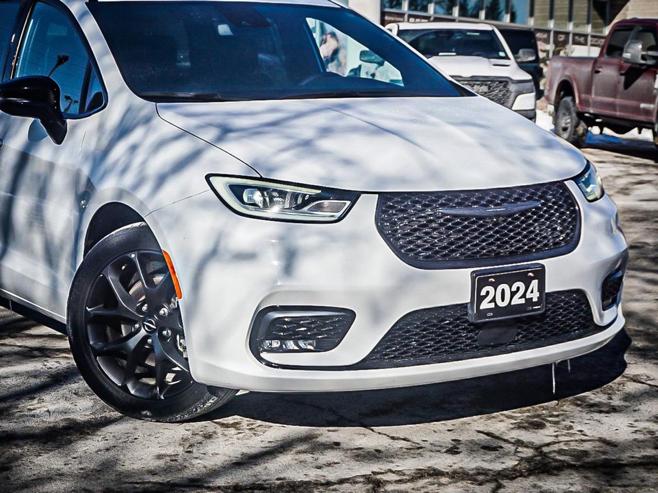 2024 Chrysler Pacifica  Photo