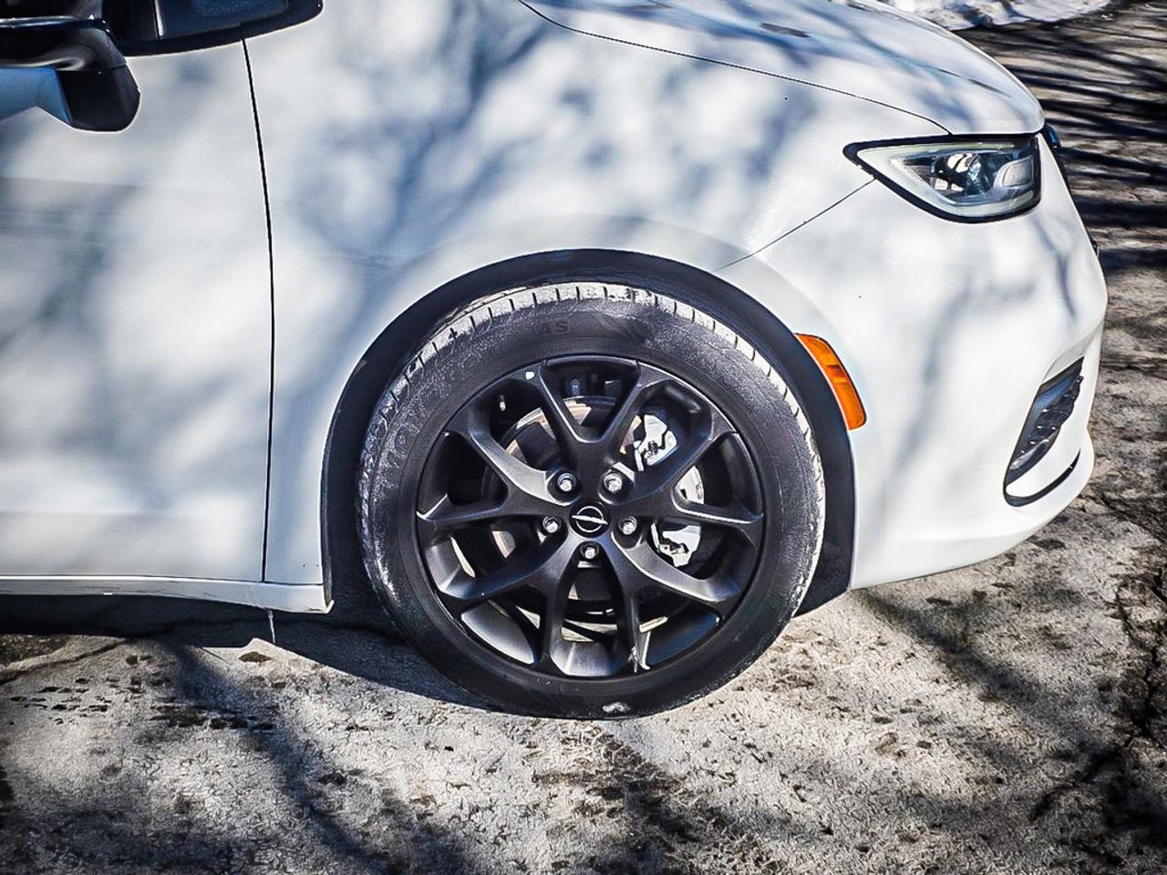 2024 Chrysler Pacifica  Photo