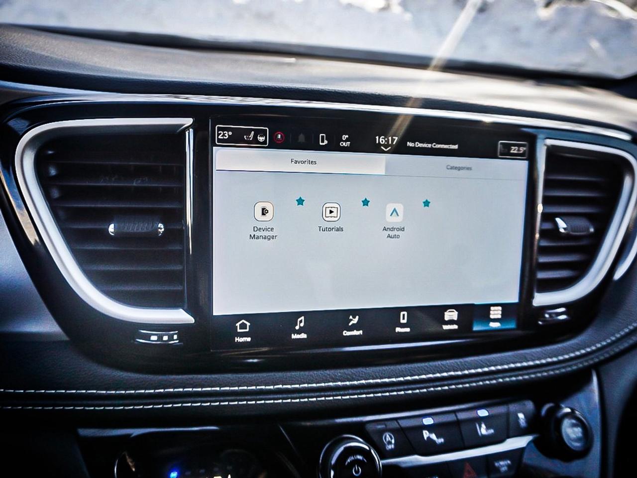 2024 Chrysler Pacifica  Photo